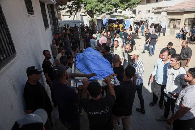 Funeral ceremony held for Palestinians killed in Israeli attacks on Gaza GAZA CITY, GAZA, PALESTINE - JUNE 15: Citizens and relatives of the Palestinians, who died as a result of the Israeli attack on Jabalia Refugee Camp despite the ceasefire, mourn as the bodies are brought to the Al-Shifa Hospital for funeral procedures in Gaza City, Gaza, Palestine on June 15, 2026. Abdalhkem Abu Riash Anadolu Gaza City Gaza. Editorial use only. Please get in touch for any other usage.  Copyright: x2026xAnadoluxAbdalhkemxAbuxRiashx