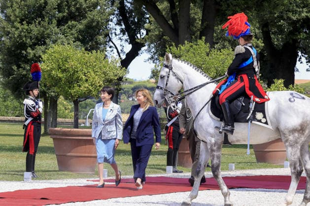 Italian Prime Minister Meloni meets Japanese Prime Minister Takaichi in Rome ROME, ITALY - JUNE 15: Italian Prime Minister Giorgia Meloni (R) welcomes Japanese Prime Minister Sanae Takaichi (L) at Villa Doria Pamphili in Rome, Italy, on June 15, 2026. Riccardo De Luca Anadolu Rome Italy. Editorial use only. Please get in touch for any other usage.  Copyright: x2026xAnadoluxRiccardoxDexLucax