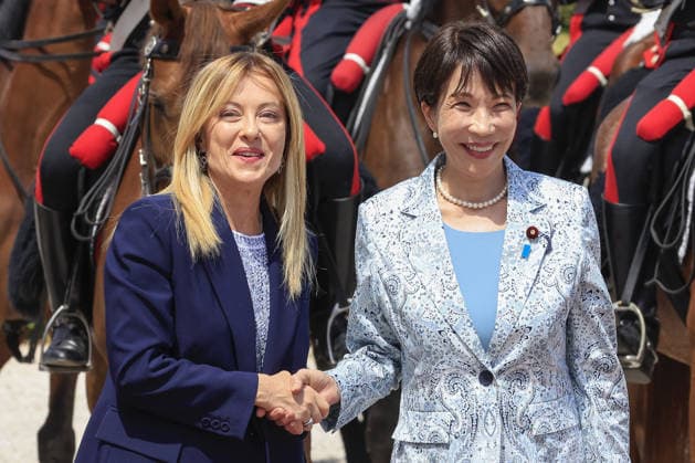 Italian Prime Minister Meloni meets Japanese Prime Minister Takaichi in Rome ROME, ITALY - JUNE 15: Italian Prime Minister Giorgia Meloni (L) shakes hands with Japanese Prime Minister Sanae Takaichi (R) at Villa Doria Pamphili in Rome, Italy, on June 15, 2026. Riccardo De Luca Anadolu Rome Italy. Editorial use only. Please get in touch for any other usage.  Copyright: x2026xAnadoluxRiccardoxDexLucax