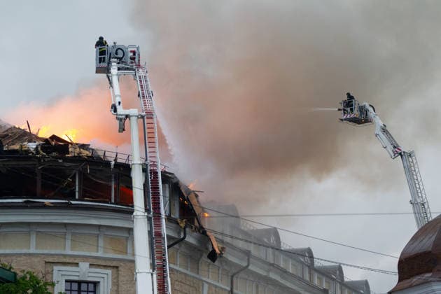 Massive Russian attack damages Kyiv Pechersk Lavra and Mystetskyi Arsenal in Kyiv Firefighters use aerial work platforms to extinguish a fire at the Mystetskyi Arsenal National Cultural, Art and Museum Complex, caused by a massive Russian combined attack, Kyiv, Ukraine, June 15, 2026. The Russian army launched a large-scale assault on the Ukrainian capital with missiles and strike drones, killing four people and injuring 28, including children and a pregnant woman. At least 140,000 consumers were left without electricity due to damage to power grids. Residential buildings, the Kyiv Pechersk Lavra, the Mystetskyi Arsenal Museum Complex, the Dovzhenko Film Studio, and the building of the High Anti-Corruption Court sustained damage., Credit:Ki  Copyright: xKirillxChubotinx xUkrinformx xAvalonx 1110316435