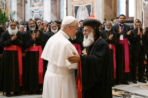 ITALY - POPE LEO XIV RECEIVES PILGRIMAGE OF THE SYRO-MALANKARA CHURCH IN EUROPE IN A PRIVATE AUDIENCE IN THE VATICAN - 2026 6 15 Italy, Rome, Vatican, 2026 6 15 . Pope Leo XIV receives Pilgrimage of the Syro-Malankara Church in Europe in a private audience in the Vatican EDITORIAL USE ONLY - NO BOOKS Copyright: xVATICANxMEDIAx