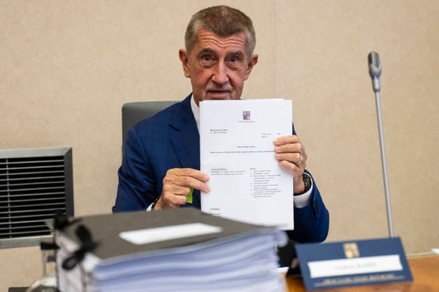 Czech Prime Minister Andrej Babis (ANO) shows amendment on cancelling licence fees paid to public Czech Television and Czech Radio during the cabinet meeting in Prague, Czech Republic, July 15, 2026. (CTKxPhoto MichalxKamaryt) CTKPhotoP2026061504589  CTKPhotoP2026061504589
