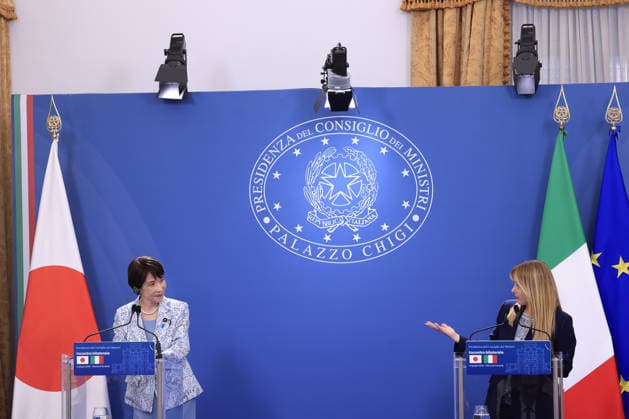 Italian Prime Minister Meloni meets Japanese Prime Minister Takaichi in Rome ROME, ITALY - JUNE 15: Japan s Prime minister Sanae Takaichi (L) and Italian Prime Minister Giorgia Meloni (R) attend a press conference at the end of their meeting at Villa Pamphili in Rome, Italy, on June 15, 2026. Riccardo De Luca Anadolu Rome Italy. Editorial use only. Please get in touch for any other usage.  Copyright: x2026xAnadoluxRiccardoxDexLucax