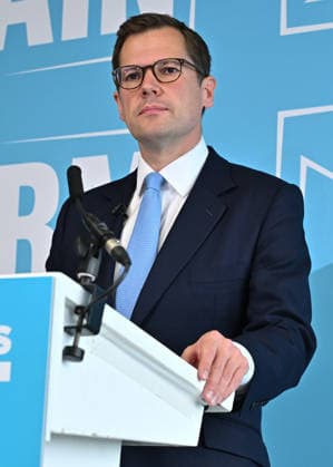Reform UK Press Conference - 15th June 2026 Robert Jenrick during a Reform UK Press Conference in Westminster, London. UK. Monday 15th June 2026., Credit:James Warren James Warren - B5066 Avalon Great Britain, London  Copyright: xJamesxWarrenx xJamesxWarrenx-xB5066x xAvalonx 1110349569