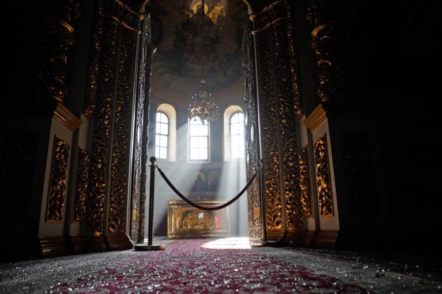 Massive Russian Attack Damages Kyiv Pechersk Lavra and Mystetskyi Arsenal - Kyiv The rays of the sun illuminate the darkness as glass shards are scattered on the carpet in the Dormition Cathedral of the Kyiv Pechersk Lavra, where the roof caught fire during a massive Russian combined attack, Kyiv, Ukraine, June 15, 2026. The Russian army launched a large-scale assault on the Ukrainian capital with missiles and strike drones, killing four people and injuring 28, including children and a pregnant woman. At least 140,000 consumers were left without electricity due to damage to power grids. Residential buildings, the Kyiv Pechersk Lavra, the Mystetskyi Arsenal Museum Complex, the Dovzhenko Film Studio, and the building of the High Anti-Corrupti  Copyright: xUkrinform ABACAx