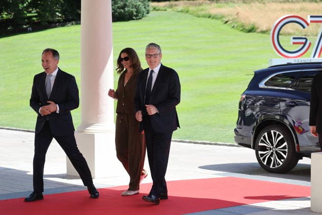 British Prime Minister Keir Starmer and his wife Victoria Starmer are greeted by Thomas Drew, the British Ambassador, upon their arrival in Evian ahead of the G7 Summit on June 15, 2026. On this occasion, heads of state and government will coordinate their response to international crises, including Russia’s war of aggression against Ukraine and the conflict in the Near and Middle East. They will discuss major global imbalances, which fuel geopolitical, trade, and financial tensions. They will also examine the conditions for sustainable and shared economic growth, the renewal of international partnerships, and the strengthening of economic security, including the diversification of supply chains for critical minerals Jacovides Bestimage Br  Copyright: xDOMINIQUExJACOVIDESx xBESTIMAGExDOMINIQUExJACOVIDESx xBESTIMAGEx