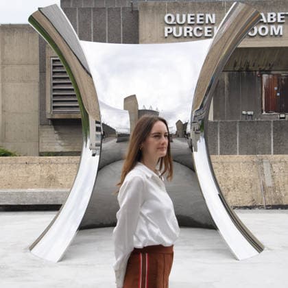 Anish Kapoor Photocall at Hayward Gallery, London, UK A staff member views Cloak by Anish Kapoor as part of an exhibition by Anish Kapoor at Hayward Gallery, London, England, UK on Monday 15 June, 2026 which runs from Tue 16 June 2026 to Sun 18 October 2026., Credit:Justin Ng Avalon UK, England, London, Hayward Gallery  Copyright: xJustinxNgx xAvalonx 1110355444