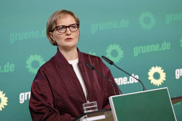 Deutschland, Berlin, Pressekonferenz mit Franziska Brantner, Bundesvorsitzende von BÜNDNIS 90 DIE GRÜNEN *** Germany, Berlin, Press conference with Franziska Brantner, Federal Chair of BÜNDNIS 90 The Greens ,detected_source_language