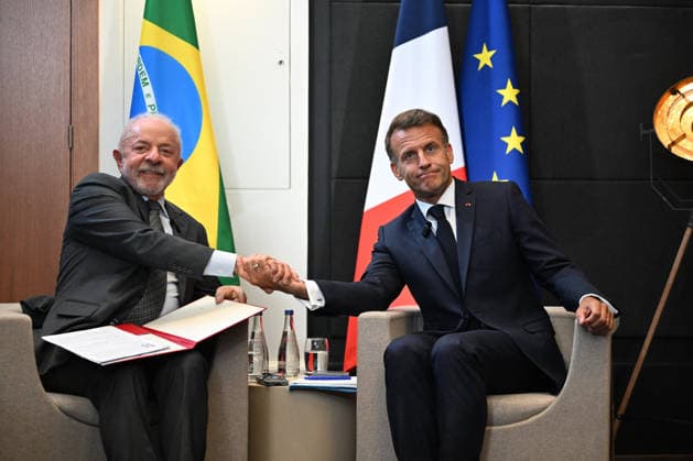President Lula Meets President Macron At G7 Summit - France Brazilian President Luiz Inacio Lula da Silva meets French President Emmanuel Macron during the G7 summit in Evian-les-Bains, France on June 15, 2026. Photo by Jeanne Accorsini Pool ABACAPRESS.COM EVIAN France  Copyright: xAccorsinixJeanne Pool ABACAx