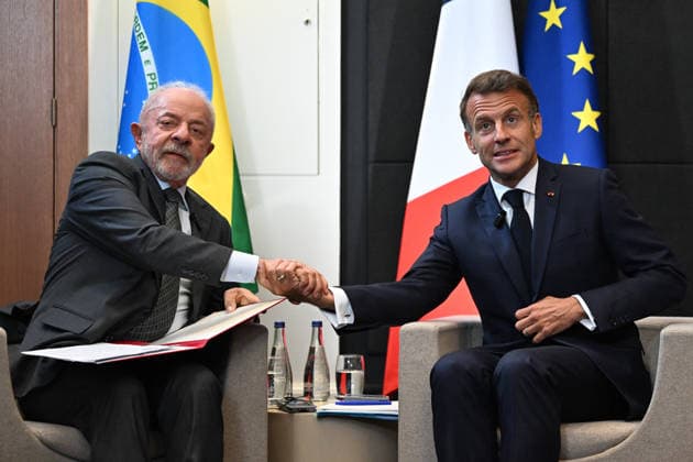 Brazilian President Luiz Inácio Lula da Silva meets with French President Emmanuel Macron during the G7 summit in Évian-les-Bains, France, on Monday, June 15, 2026. Jeanne Accorsini, Pool Bestimage, Évian-les-Bains, France,detected_source_language  Copyright: xJeannexAccorsinix xPoolx xBestimagexJeannexAccorsinix xPoolx xBestimagex