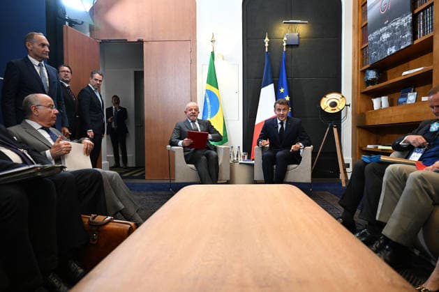 Brazilian President Luiz Inácio Lula da Silva meets with French President Emmanuel Macron during the G7 summit in Évian-les-Bains, France, on Monday, June 15, 2026. Jeanne Accorsini, Pool Bestimage, Évian-les-Bains, France,detected_source_language  Copyright: xJeannexAccorsinix xPoolx xBestimagexJeannexAccorsinix xPoolx xBestimagex