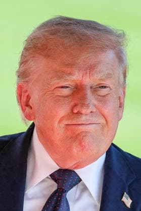 U.S. President Donald Trump arrives at the Hotel Royal, Evian Resort, for the G7 Leaders Summit in Évian-les-Bains, France, on June 15, 2026 Dominique Jacovides Bestimage U.S. President Donald Trump arrives for the G7 Leaders Summit at the Hotel Royal, Evian Resort in Evian-les-Bains, France, on June 15, 2026 Evian-les-Bains France,detected_source_language  Copyright: xDOMINIQUExJACOVIDESx xBESTIMAGExDOMINIQUExJACOVIDESx xBESTIMAGEx