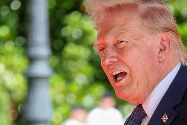 U.S. President Donald Trump arrives at the Hotel Royal, Evian Resort, for the G7 Leaders Summit in Évian-les-Bains, France, on June 15, 2026 Dominique Jacovides Bestimage U.S. President Donald Trump arrives for the G7 Leaders Summit at the Hotel Royal, Evian Resort in Evian-les-Bains, France, on June 15, 2026 Evian-les-Bains France,detected_source_language  Copyright: xDOMINIQUExJACOVIDESx xBESTIMAGExDOMINIQUExJACOVIDESx xBESTIMAGEx