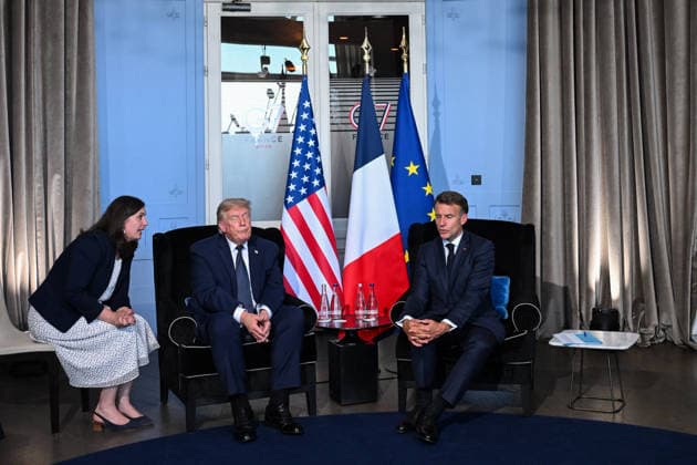 President Trump And President Macron At G7 Summit Bilateral Meeting - France U.S. President Donald Trump and French President Emmanuel Macron pictured at a bilateral meeting on the G7 summit at the Hotel Royal, in Evian-les-Bains, France on June 15, 2026. A G7 summit is set to take place June 15 to 17 in the French town of Evian-les-Bains near Switzerland and it will be attended by country leaders as well as the EU s foreign policy chief and ministers from Brazil, Canada, the United Arab Emirates and Turkey. Photo by Ammar Abd Rabbo ABACAPRESS.COM Evian-les-Bains France  Copyright: xAbdxRabboxAmmar ABACAx