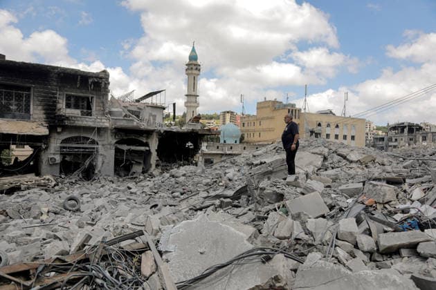 June 15, 2026, Nabatieh, Nabatieh, Lebanon: A Lebanese looks at his demolished shop as he returns to the southern Lebanese city of Nabatieh.. Scores of families started to return to their villages following the announcement of an initial ceasefire agreement between the United States and Iran. Nabatieh Lebanon - ZUMAn313 20260615_zip_n313_005 Copyright: xMarwanxNaamanix