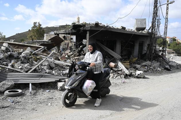 Lebanese residents return to the rubble of their homes in Nabatieh NABATIEH, LEBANON - JUNE 15: A view of the destruction as Lebanese residents return to their homes following the agreement reached between the U.S. and Iran in Froun district of Nabatieh, Lebanon on June 15, 2026. Houssam Shbaro Anadolu Nabatieh Lebanon. Editorial use only. Please get in touch for any other usage.  Copyright: x2026xAnadoluxHoussamxShbarox
