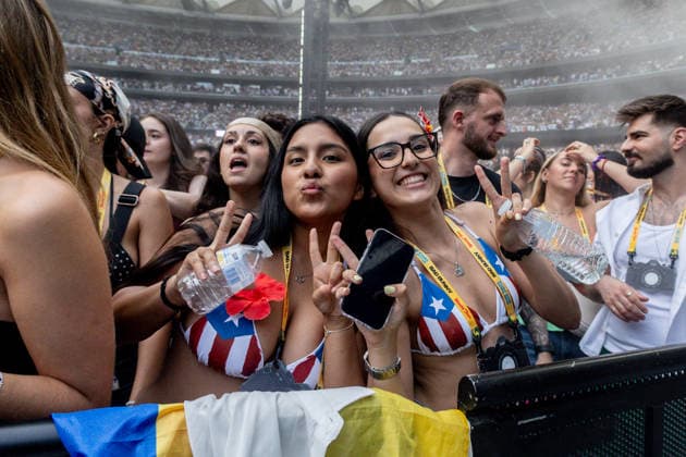 Bad Bunnys Final Concert at the Estadio Metropolitano in Madrid Singer Bad Bunny performs during his final concert at the Riyadh Air Metropolitano on June 15, 2026, in Madrid, Spain. The Puerto Rican artist has performed ten concerts in the capital between May 30 and June 15 as part of his ‘DeBÍ TiRAR MáS FOToS World Tour’ in Spain,detected_source_language  Copyright: xRicardoxRubiox 7600093