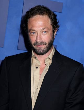 FX s The Bear Final Family Meal Event Ebon Moss-Bachrach attending FX s The Bear Final Family Meal Event held at Nine Orchard on June 15, 2026 in New York City, NY New York City Nine Orchard NY USA Copyright: xStevenxBergman AFF-USA.COMx
