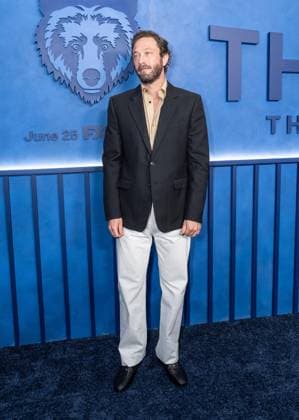 June 15, 2026, Bronx, New York, USA: Ebon Moss-Bachrach attends premiere of FX s The Bear Final Family Meal Event at Nine Orchard in New York, NY on June 15, 2026. Bronx USA - ZUMAr339 20260615_znp_r339_019 Copyright: xLevxRadinx