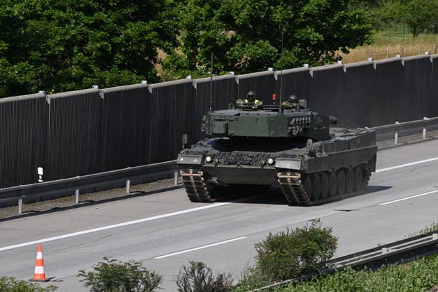 The first military exercise involving the movement of nine Leopard 2A4 tanks and one recovery vehicle along the D35 motorway from the base in Praslavice toward the Velky Ujezd exit took place in Olomouc Region, Czech Republic, on June 16, 2026. (CTKxPhoto LudekxPerina) CTKPhotoP2026061602773  CTKPhotoP2026061602773