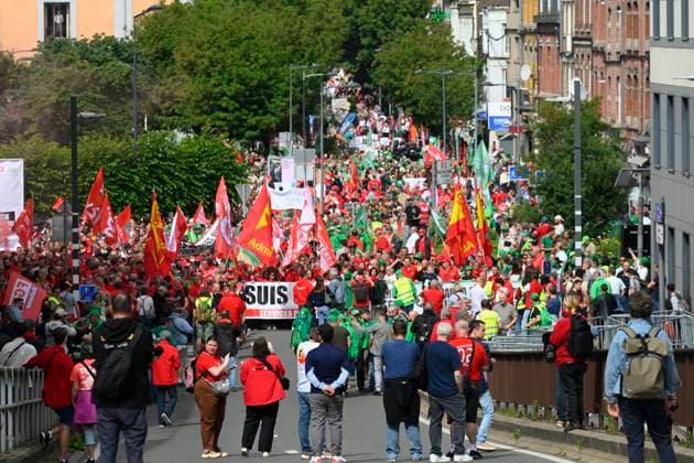 Demonstration By The Non Profit Sector 16 06 2026 NAMUR, BELGIUM - Protest organized by the FGTB, the CSC, and civil society groups against the Walloon Government s budget measures. The unions accuse the Walloon Government of shifting the burden onto workers and welfare recipients. Demonstration pictured on June 16, 2026 in Namur, Belgium, 16 06 2026 Namur Belgium  Copyright: xPhilipxReynaersx