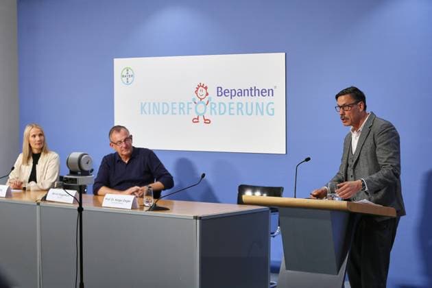 Berlin, Deutschland, 16.06.2026: Haus der Bundespressekonferenz: Pressekonferenz der Bepanthen-Kinderförderung: Sozialstudie 2026 - Selbstwert & Vorbilder: Was macht unsere Kinder stark?: L-R: Marte Schöning, Bayer Vital, Bernd Sigelkow, Die Arche, Holger Ziegler, Universität Bielefeld *** Berlin, Germany, June 16, 2026, House of the Federal Press Conference, Press Conference on the Bepanthen Children’s Support Program, 2026 Social Study Copyright: xdtsxNachrichtenagenturx dts_123236