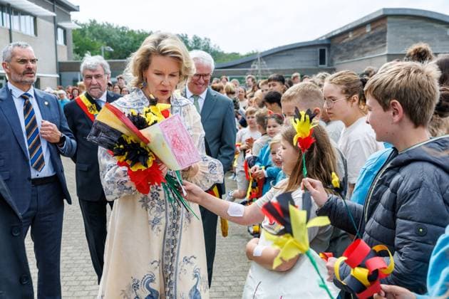 De Haan mayor Wilfried Vandaele, West-Flanders province governor Carl Decaluwe and Queen Mathilde of Belgium pictured during a royal visit to the Zeepreventorium in De Haan, Tuesday 16 June 2026. The paediatric rehabilitation centre is specialised in supporting children and young people with chronic conditions such as cystic fibrosis and obesity and celebrates its 100th anniversary.  KURTxDESPLENTER 177847286