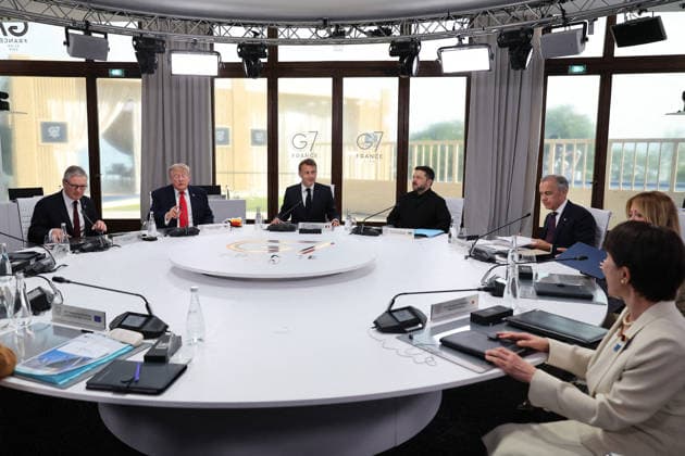 G7 Summit - Meeting With President Zelensky Keir Starmer, Prime Minister of the United Kingdom, US President Donald Trump, French President Emmanuel Macron, Ukrainian President Volodymyr Zelensky, Canadian Prime Minister Mark Carney, Italian Prime Minister Giorgia Meloni, and Japanese Prime Minister Sanae Takaichi during a meeting with Ukrainian President Volodymyr Zelensky during the G7 summit in Evian, France on June 16, 2026. Photo by Dominique Jacovides Pool ABACAPRESS.COM Evian France  Copyright: xJacovidesxDominique Pool ABACAx