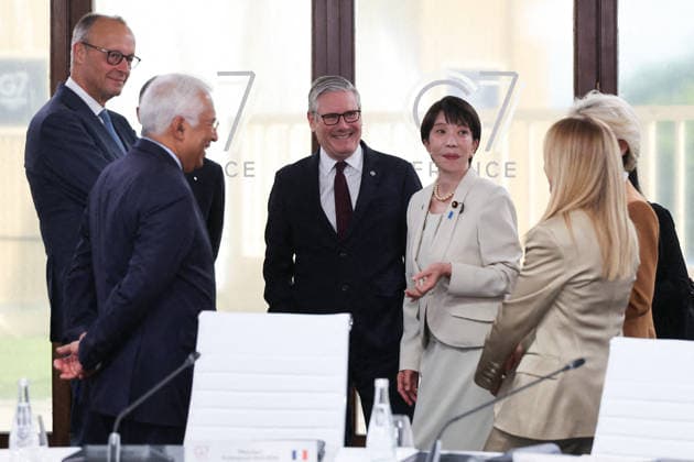G7 Summit - Meeting With President Zelensky Friedrich Merz, Chancellor of Germany, Antonio Costa, President of the European Council, Mark Carney, Prime Minister of Canada, Keir Starmer, Prime Minister of the United Kingdom, Sanae Takaichi, Prime Minister of Japan, Ursula von der Leyen, President of the European Commission, and Giorgia Meloni, Prime Minister of Italy, meet with the President of Ukraine during the G7 summit in Evian, France on June 16, 2026. Photo by Dominique Jacovides Bestimage ABACAPRESS.COM Evian France  Copyright: xJacovidesxDominique Pool ABACAx