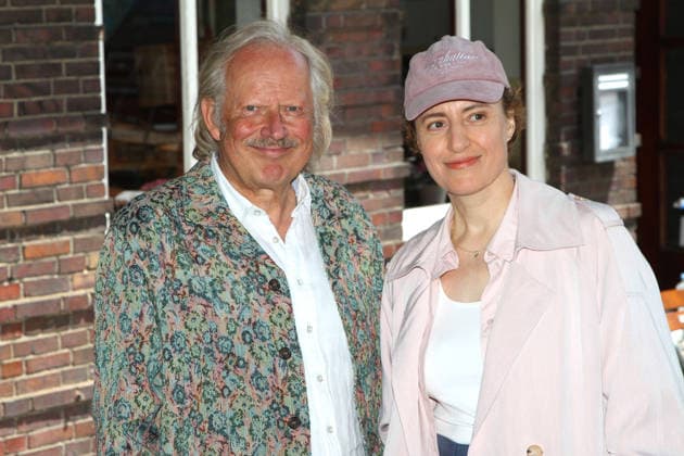 Axel Milberg und Maren Eggert beim Fototermin am Rande der Dreharbeiten zum ARD Film Risotto brutale ibei der Oberhafenkantine am 16.06.2026 in Hamburg Am Set vom ARD Film Risotto brutale mit Axel Milberg und Maren Eggert in Hamburg *** Axel Milberg and Maren Eggert at a photo shoot on the sidelines of the filming of the ARD movie Risotto brutale at the Oberhafenkantine on June 16, 2026, in Hamburg On the set of the ARD movie Risotto brutale with Axel Milberg and Maren Eggert in Hamburg,detected_source_language 