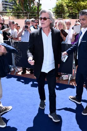 IPA85748680 - Monte Carlo, 65th Monte Carlo Television Festival - Kurt Russell with fans - Kurt Russell  Copyright: xAlbertoxTerenghix xAlbertoxTerenghix 85748680