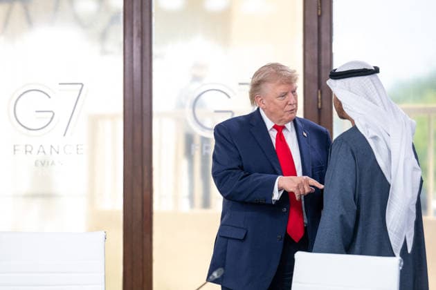 G7 Summit - Work Lunch US President Donald Trump greets UAE s President Sheikh Mohamed bin Zayed al-Nahyan MBZ during a work lunch as part of the G7 summit, in Evian, eastern France, on June 16, 2026. A G7 summit is set to take place June 15 to 17 in the French town of Evian-les-Bains near Switzerland and it will be attended by country leaders as well as the EU s foreign policy chief and ministers from Brazil, Canada, the United Arab Emirates and Turkey. Photo by Ammar Abd Rabbo ABACAPRESS.COM Evian France  Copyright: xAbdxRabboxAmmar ABACAx