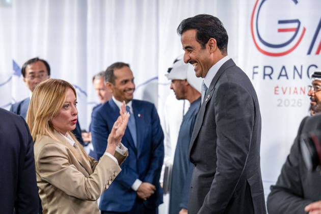 G7 Summit - Work Lunch Qatar s Emir Sheikh Tamim bin Hamad al-Thani (R) and UAE s President Sheikh Mohamed bin Zayed al-Nahyan, Italy s Prime Minister Giorgia Meloni during a work lunch as part of the G7 summit, in Evian, eastern France, on June 16, 2026. A G7 summit is set to take place June 15 to 17 in the French town of Evian-les-Bains near Switzerland and it will be attended by country leaders as well as the EU s foreign policy chief and ministers from Brazil, Canada, the United Arab Emirates and Turkey. Photo by Ammar Abd Rabbo ABACAPRESS.COM Evian France  Copyright: xAbdxRabboxAmmar ABACAx