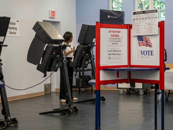 June 16, 2026, Washington, District Of Columbia, USA: Washington, DC voters cast their ballots on Election Day, using either paper ballots or electronic voting machines. . Voters will use ranked-choice voting for the first time for some races, including for a new mayor and a new non-voting representative to Congress. Washington USA - ZUMAd155 20260616_znp_d155_005 Copyright: xSuexDorfmanx
