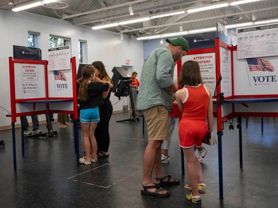 June 16, 2026, Washington, District Of Columbia, USA: Washington, DC voters cast their ballots on Election Day. Voters will use ranked-choice voting for the first time for some races, including for a new mayor and a new non-voting representative to Congress. Washington USA - ZUMAd155 20260616_znp_d155_009 Copyright: xSuexDorfmanx