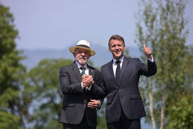 G7 Summit - Macron Welcomes Luiz Inacio Lula da Silva France s President Emmanuel Macron welcomes Luiz Inácio Lula da Silva President of the Federative Republic of Brazil for the official greeting ahead of a work lunch as part of the G7 summit, in Evian, eastern France, on June 16, 2026. A G7 summit is set to take place June 15 to 17 in the French town of Evian-les-Bains near Switzerland and it will be attended by country leaders as well as the EU s foreign policy chief and ministers from Brazil, Canada, the United Arab Emirates and Turkey. Photo by Ammar Abd Rabbo ABACAPRESS.COM Evian-les-Bains France  Copyright: xAbdxRabboxAmmar ABACAx