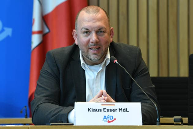 Pressekonferenz der AfD-Fraktion NRW am 16.06.2026 im Landtag in Düsseldorf Klaus Esser ( Fraktionsmitglied AfD NRW ) *** Press conference of the AfD parliamentary group in North Rhine-Westphalia on June 16, 2026, at the state parliament in Düsseldorf; Klaus Esser, member of the AfD parliamentary group in North Rhine-Westphalia,detected_source_language xRx
