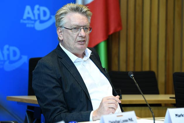 Pressekonferenz der AfD-Fraktion NRW am 16.06.2026 im Landtag in Düsseldorf Markus Wagner ( Stellv. Fraktionsvorsitzender AfD NRW ) *** Press conference of the AfD parliamentary group in North Rhine-Westphalia on June 16, 2026, at the state parliament in Düsseldorf; Markus Wagner, Deputy Chair of the AfD parliamentary group in North Rhine-Westphalia,detected_source_language xRx