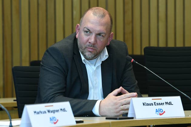 Pressekonferenz der AfD-Fraktion NRW am 16.06.2026 im Landtag in Düsseldorf Klaus Esser ( Fraktionsmitglied AfD NRW ) *** Press conference of the AfD parliamentary group in North Rhine-Westphalia on June 16, 2026, at the state parliament in Düsseldorf; Klaus Esser, member of the AfD parliamentary group in North Rhine-Westphalia,detected_source_language xRx