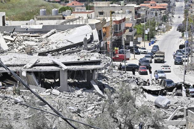 Lebanese residents return to their towns in southern Lebanon TYRE, LEBANON - JUNE 16: A view of destruction after an Israeli attack, as the Lebanese residents return to the town of Shehabiye in southern Lebanon June 16, 2026. Houssam Shbaro Anadolu Tyre Lebanon. Editorial use only. Please get in touch for any other usage.  Copyright: x2026xAnadoluxHoussamxShbarox