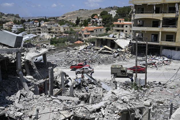 Lebanese residents return to their towns in southern Lebanon TYRE, LEBANON - JUNE 16: A view of destruction after an Israeli attack, as the Lebanese residents return to the town of Shehabiye in southern Lebanon June 16, 2026. Houssam Shbaro Anadolu Tyre Lebanon. Editorial use only. Please get in touch for any other usage.  Copyright: x2026xAnadoluxHoussamxShbarox