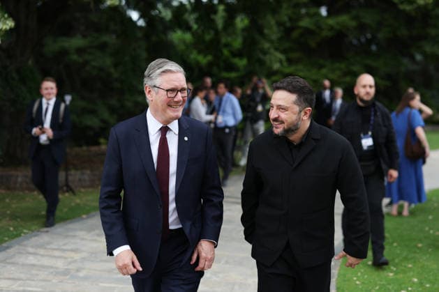 Prime Minister Keir Starmer attends G7 Leaders Summit in Evian 16 06 2026. Evian, France. Prime Minister Keir Starmer tete-a-tete with Volodymyr Zelenskyy, President of Ukraine during day two of the G7 Leaders Summit with his wife Victoria, hosted by French President Emmanuel Macron in Evian., Credit:Ben Perry B66 Avalon France, Greater London, Evian, 10 Downing Street  Copyright: xBenxPerryx xB66x xAvalonx 1110576631