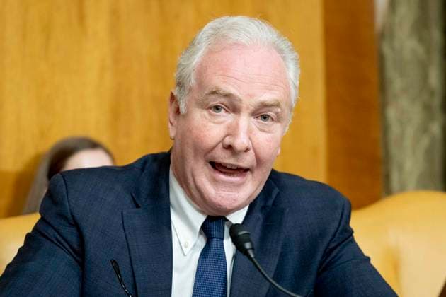 June 16, 2026, Washington, District Of Columbia, USA: U.S. Senator CHRIS VAN HOLLEN (D-MD) speaking at a hearing of the Senate Budget committee at the U.S. Capitol in Washington, D.C. Washington USA  - ZUMAb161 20260616_aap_b161_031 Copyright: xMichaelxBrochsteinx