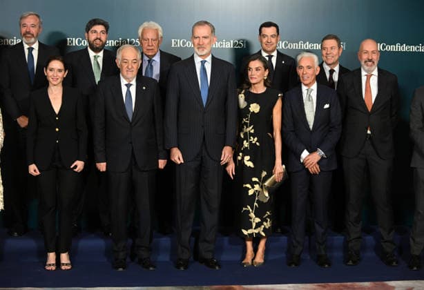El Confidencial presents its Investigative Journalism Awards to mark the publication’s 25th anniversary. Isabel Díaz Ayuso, Fernando López Miras, Felipe González, Juama Moreno, Emilio García Page, Nacho Cardero, and the King and Queen, King Felipe and Queen Letizia during the Investigative Journalism Awards ceremony marking the 25th anniversary of El Confidencial, on June 16, 2026, in Madrid, Spain. JUNE 16, 2026 José Espana,detected_source_language  Copyright: xJosÃ xOlivax 7602022
