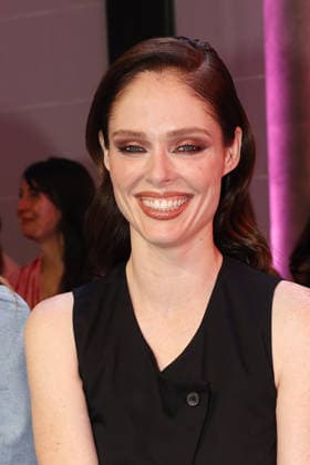 Coco Rocha bei der Ernstings Family Fashion Show am 16.06.2026 im Empire Riverside Hotel in Hamburg Coco Rocha attends the Ernstings Family Fashion Show at Empire Riverside Hotel on June 16, 2026 in Hamburg, Germany Ernstings Family Fashion Show 2026 in Hamburg *** Coco Rocha at the Ernstings Family Fashion Show on June 16, 2026, at the Empire Riverside Hotel in Hamburg Coco Rocha attends the Ernstings Family Fashion Show at the Empire Riverside Hotel on June 16, 2026, in Hamburg, Germany Ernstings Family Fashion Show 2026 in Hamburg,detected_source_language