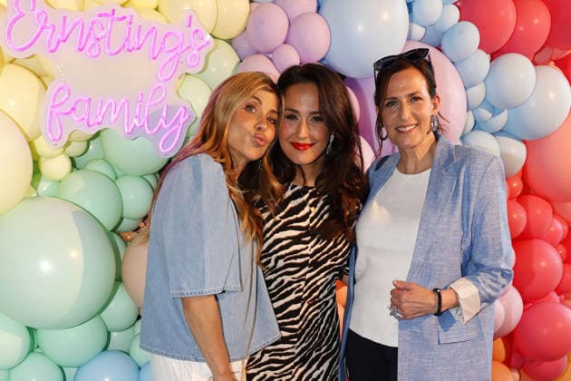 Panagiota Petridou, Nina Moghaddam und Ulrike Frank bei der Ernstings Family Fashion Show am 16.06.2026 im Empire Riverside Hotel in Hamburg Panagiota Petridou, Nina Moghaddam and Ulrike Frank attend the Ernstings Family Fashion Show at Empire Riverside Hotel on June 16, 2026 in Hamburg, Germany Ernstings Family Fashion Show 2026 in Hamburg *** Panagiota Petridou, Nina Moghaddam, and Ulrike Frank at the Ernstings Family Fashion Show on June 16, 2026, at the Empire Riverside Hotel in Hamburg Panagiota Petridou, Nina Moghaddam, and Ulrike Frank attend the Ernstings Family Fashion Show at the Empire Riverside Hotel on June 16, 2026, in Hamburg, Germany. Ernstings Family Fashion Show 2026 in Hamburg,detected_source_language