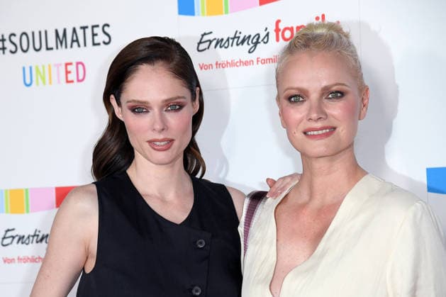 Coco Rocha, Franziska Knuppe bei der ERNSTING™S FAMILY FASHION SHOW HERBST WINTER 2026 im Empire Riverside Hotel in Hamburg am 16.06.2026 *** Coco Rocha and Franziska Knuppe at the ERNSTING™S FAMILY FASHION SHOW FALL WINTER 2026 at the Empire Riverside Hotel in Hamburg on June 16, 2026 ,detected_source_language