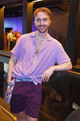 Felix Nieder bei der ERNSTING™S FAMILY FASHION SHOW HERBST WINTER 2026 im Empire Riverside Hotel in Hamburg am 16.06.2026 *** Felix Nieder at the ERNSTING™S FAMILY FASHION SHOW FALL WINTER 2026 at the Empire Riverside Hotel in Hamburg on June 16, 2026 ,detected_source_language
