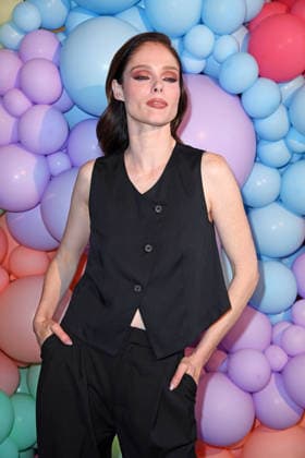 Coco Rocha bei der ERNSTING™S FAMILY FASHION SHOW HERBST WINTER 2026 im Empire Riverside Hotel in Hamburg am 16.06.2026 *** Coco Rocha at the ERNSTING™S FAMILY FASHION SHOW FALL WINTER 2026 at the Empire Riverside Hotel in Hamburg on June 16, 2026 ,detected_source_language