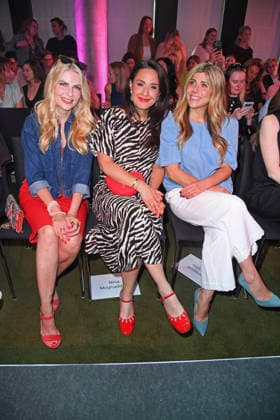 Tanja Buelter, Nina Moghaddam, Panagiota Petridou bei der ERNSTING™S FAMILY FASHION SHOW HERBST WINTER 2026 im Empire Riverside Hotel in Hamburg am 16.06.2026 *** Tanja Buelter, Nina Moghaddam, and Panagiota Petridou at the ERNSTING™S FAMILY FASHION SHOW FALL WINTER 2026 at the Empire Riverside Hotel in Hamburg on June 16, 2026 ,detected_source_language